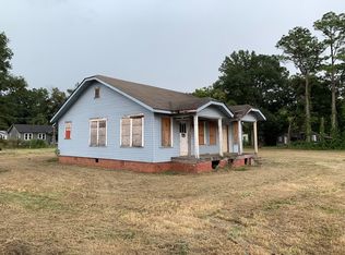 703 Jones St, Greenwood, MS 38930