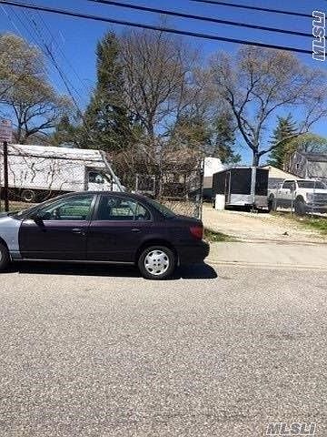 2nd image of 36 Brooklyn Ave
