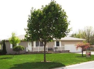 3 View Cir, Oreana, IL 62554