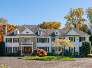 15 Tomahawk Ln, Greenwich, CT 06830