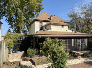 1024 W College St, Springfield, MO 65806