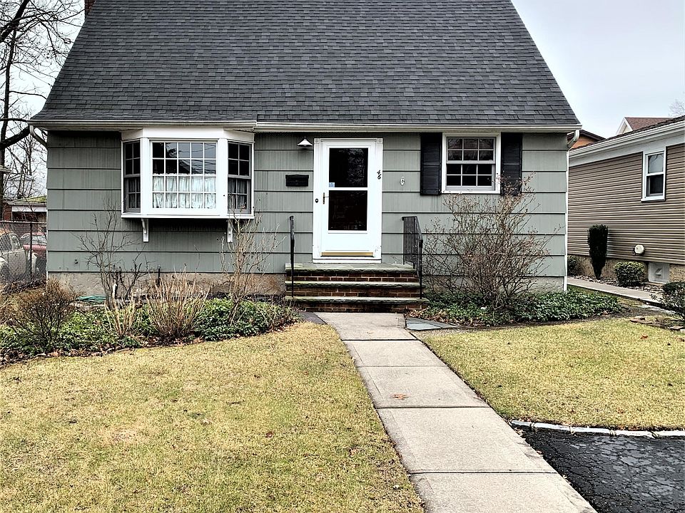 1st image of 46 Ramblewood Ave