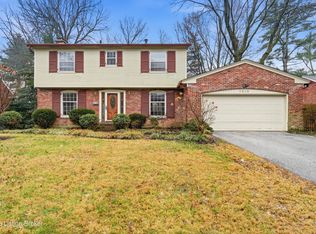 7816 Fairmeadows Ln, Graymoor Devondale, KY 40222