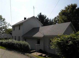 352 Port Royal Dr, Belle Vernon, PA 15012