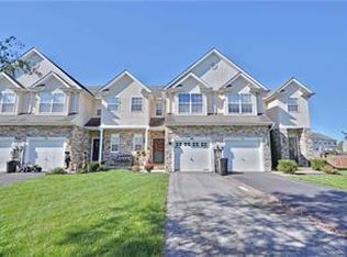 305 Maple Ct, Alburtis, PA 18011