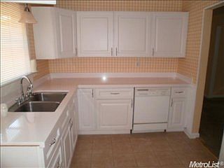 2nd image of 3845 Centinella Dr