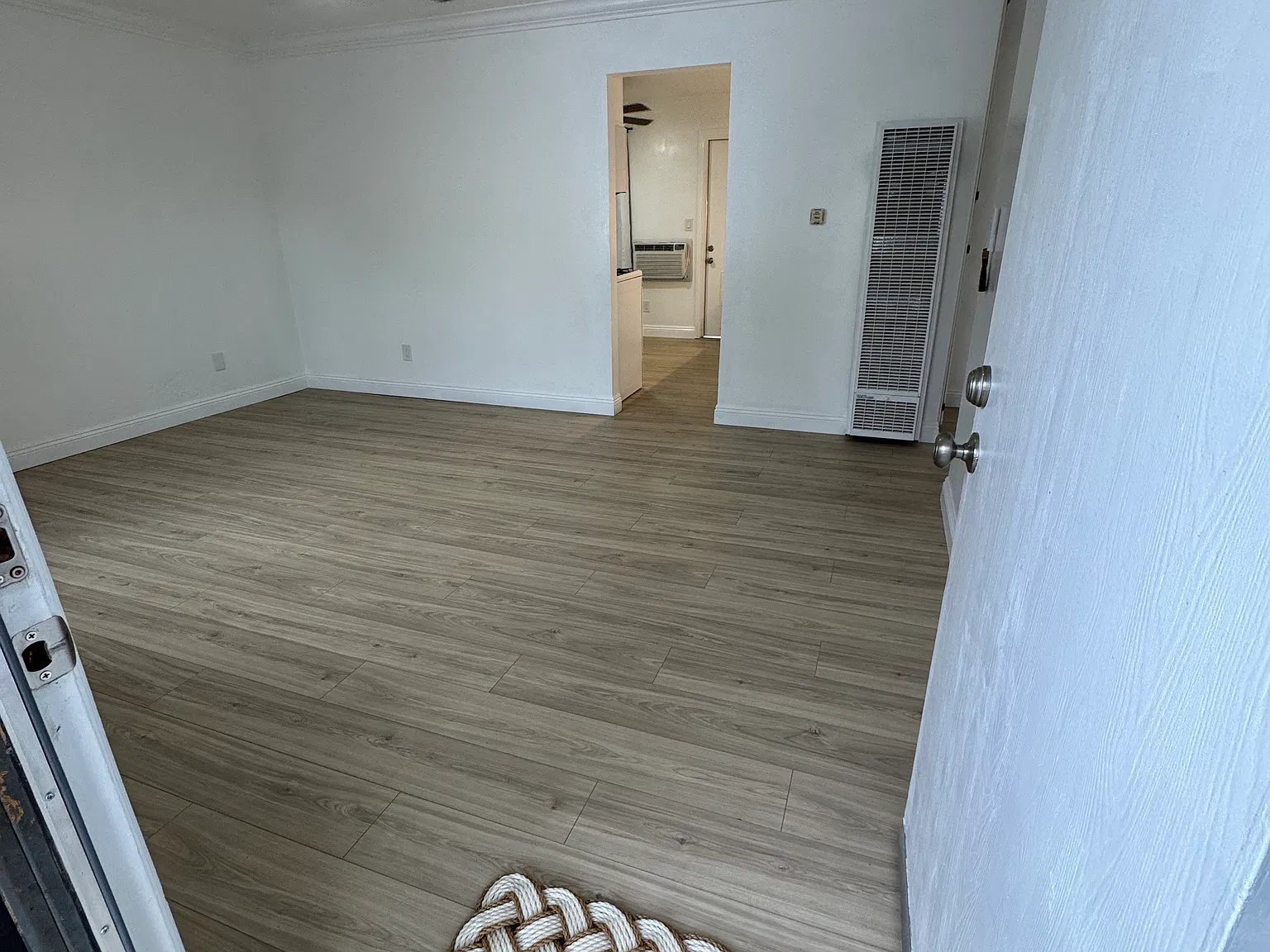 2 bed, 720 sqft, $2,625 — Photo 2
