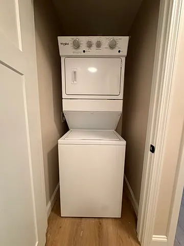 3 bed, 2.5 bath, 1536 sqft, $2,500 — Photo 4