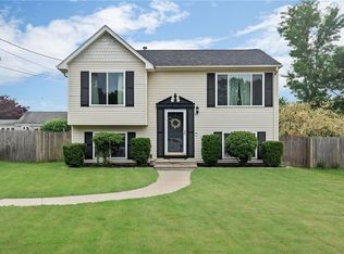 34 Chestnut St, Cumberland, RI 02864