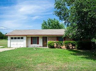 1124 Hidden Hills Dr, Corsicana, TX 75110