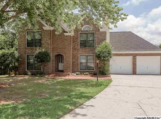 10037 Willow Cove Rd SE, Huntsville, AL 35803