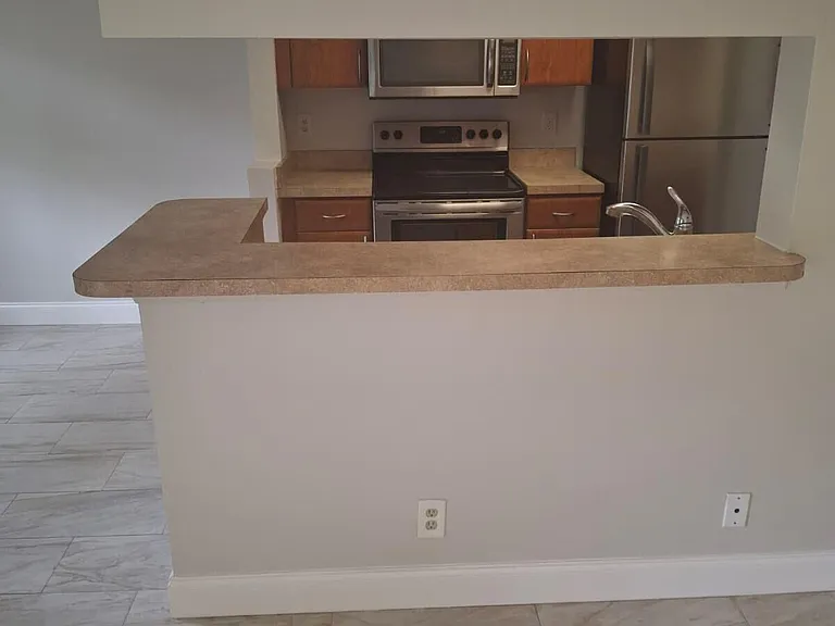 9833 Westview Dr #813 — Photo 6