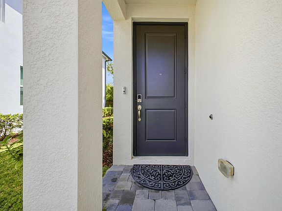 4th image of 5720 Mentmore Drive