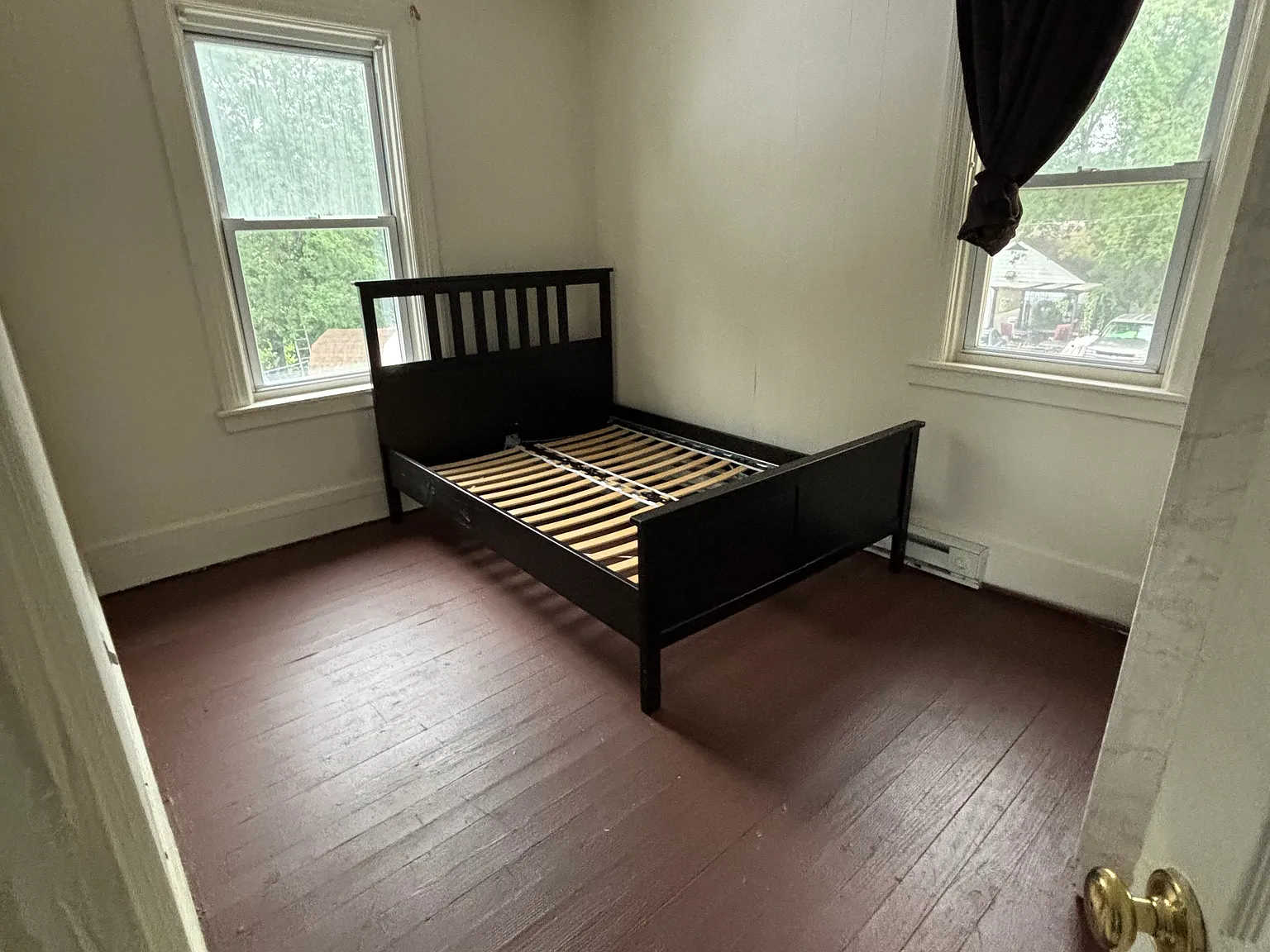 3 bed, 900 sqft, $1,800 — Photo 3
