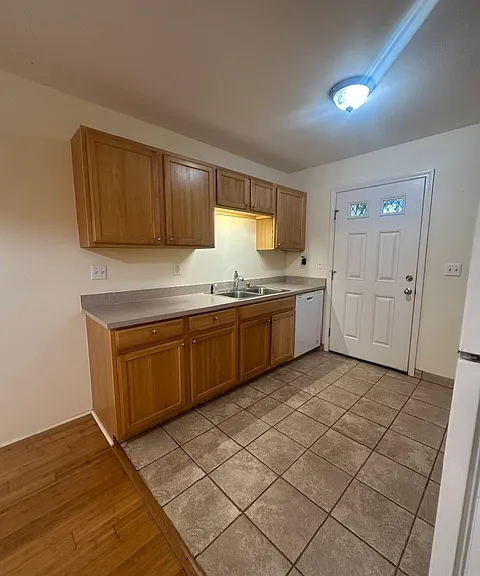 45 Stephen Ln #814 — Photo 3