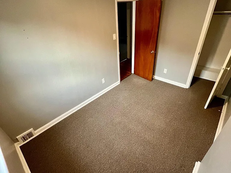 20 Paynter Dr — Photo 6