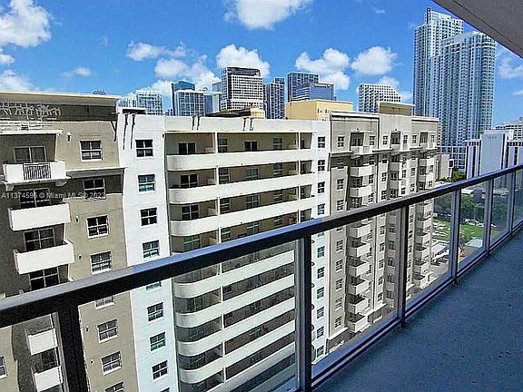 4th image of 1111 SW 1st Ave APT 1624