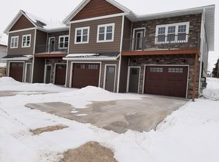 505 Rossville Rd APT 101, Waukon, IA 52172