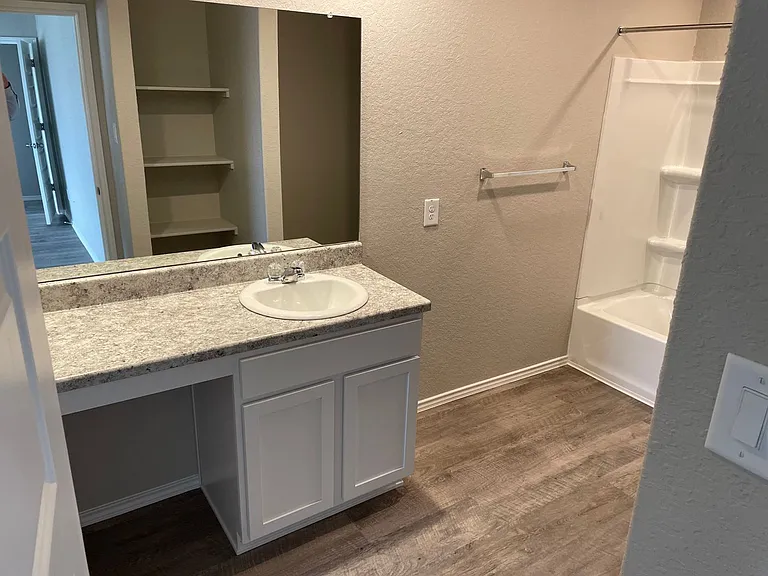 12925 Candace Way — Photo 12