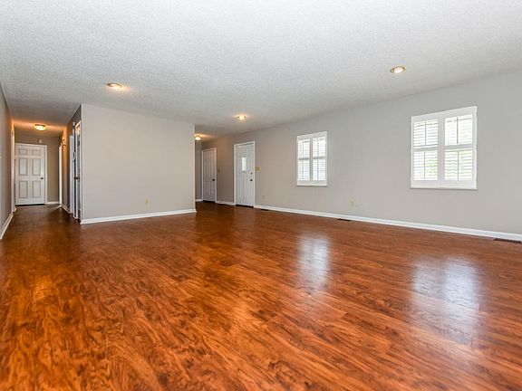4th image of 4110 Franklin Hill Blvd