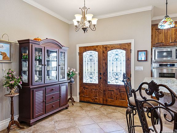 4th image of 188 Tawny Oak Cir