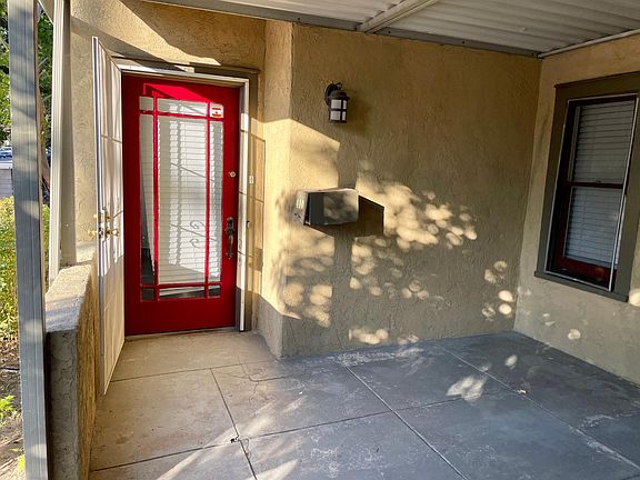 3rd image of 410 S Magnolia Ave