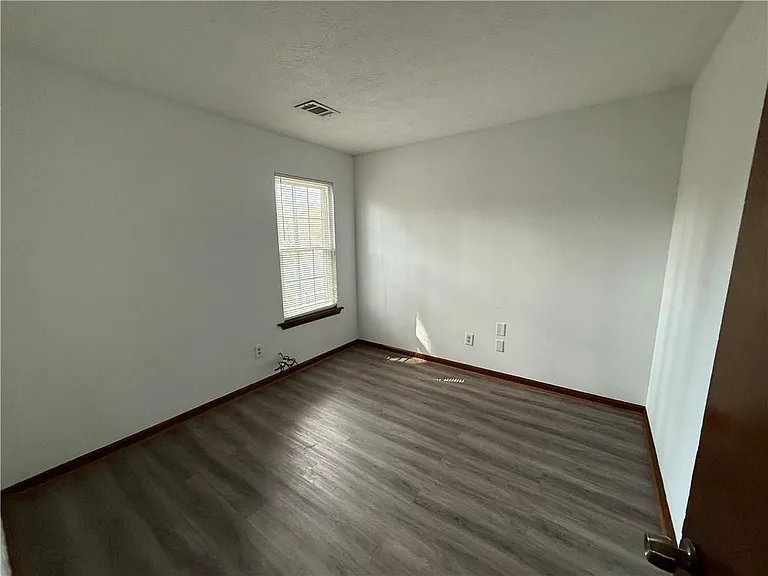 3815 Samia Ct — Photo 26