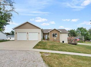 702 W Skillman St, Sigourney, IA 52591