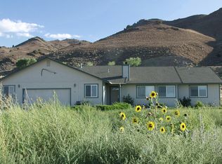 12 Juanita Ln, Wellington, NV 89444