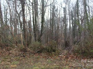 2310 Watts St, Morganton, NC 28655