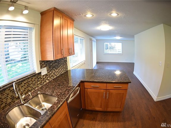 5th image of 6626 81st St SW