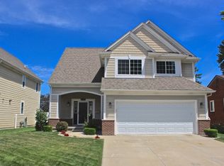 21609 Ridgeway St, Saint Clair Shores, MI 48080
