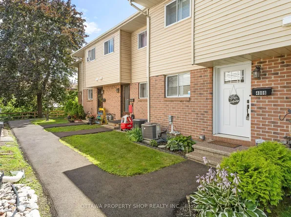 4006 Eady Ct, Ottawa, ON K1J 8X6