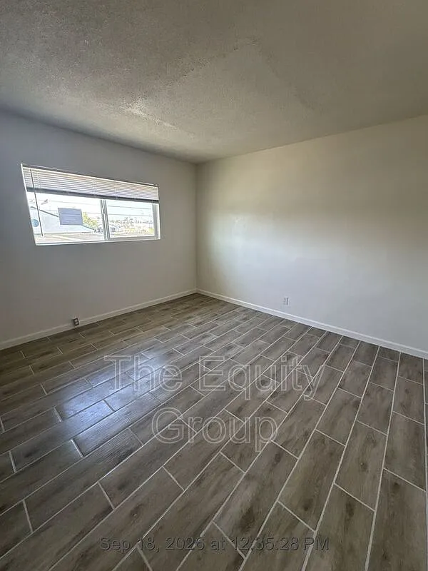 1 bed, 1.0 bath, $1,200 — Photo 2