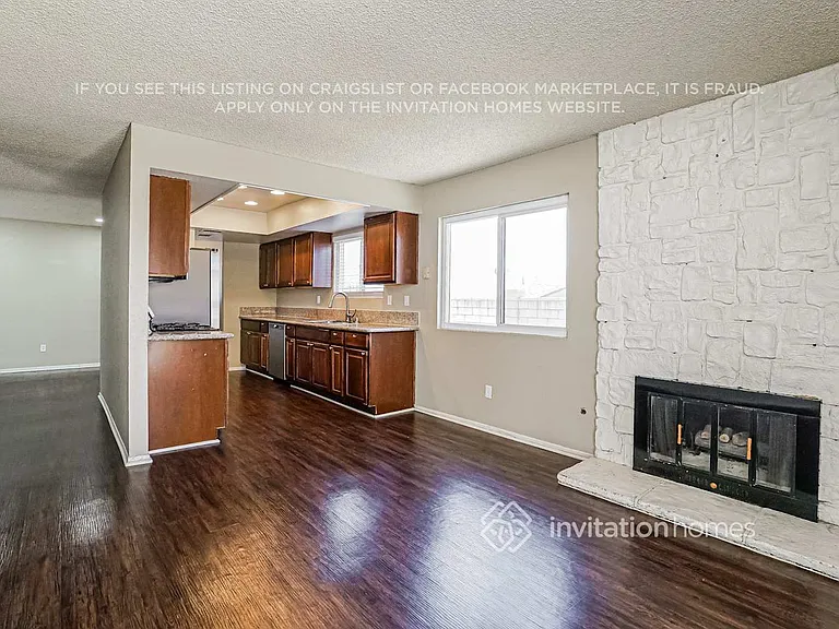 5794 N East St — Photo 8