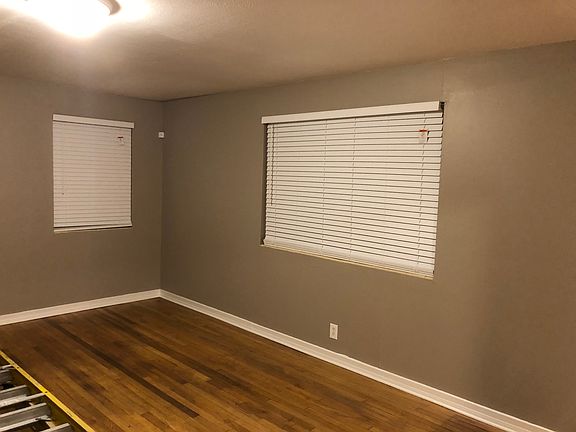 2nd image of 7234 Pineville Dr