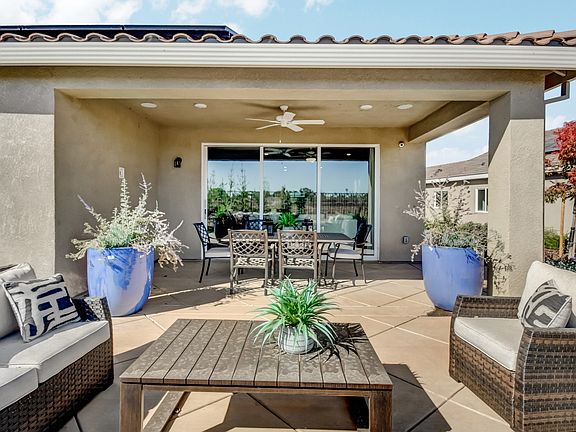 Outdoor oasis