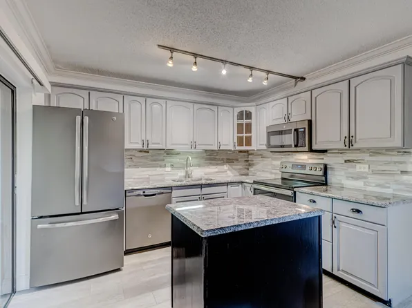 1125 11th Lane, Palm Beach Gardens, FL 33418