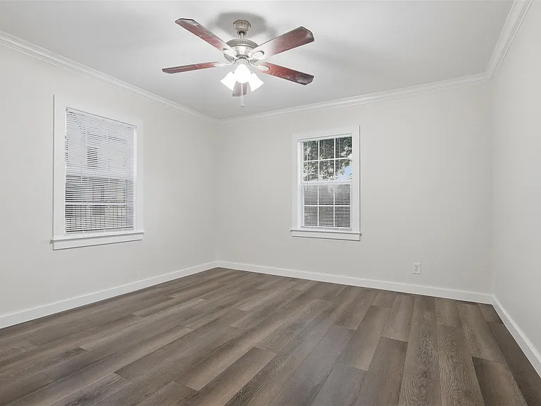 1509 Walton St — Photo 17