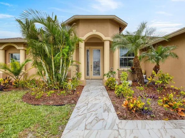 4402 SW Paley Road, Port St Lucie, FL 34953