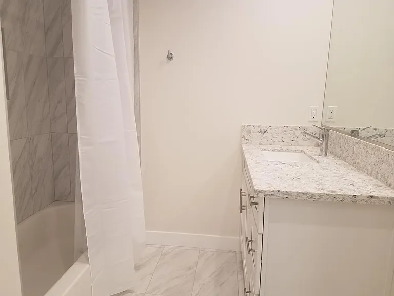 1110 Magnolia Ave #209 — Photo 8