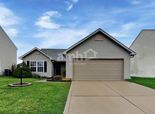 1455 Egret Ln, Greenwood, IN 46143