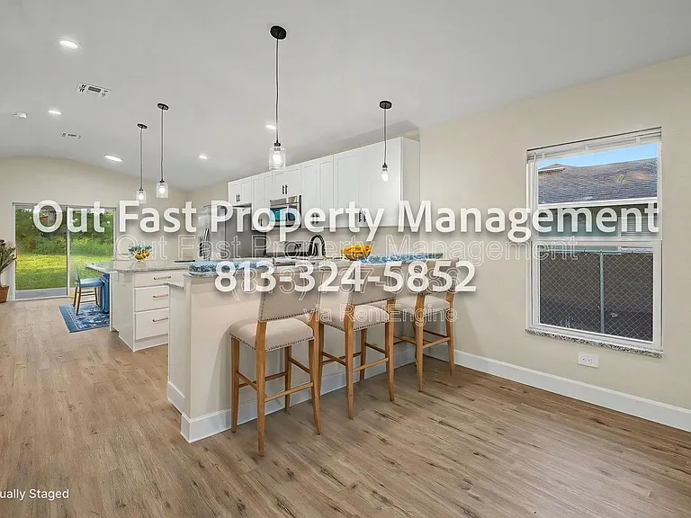 1806 Dorothy St — Photo 7