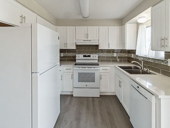 3rd image of 1825 E Glass Ave