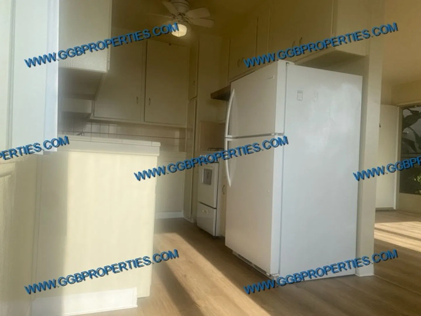 5381 - 5383 E. Ocean Blvd — Photo 2
