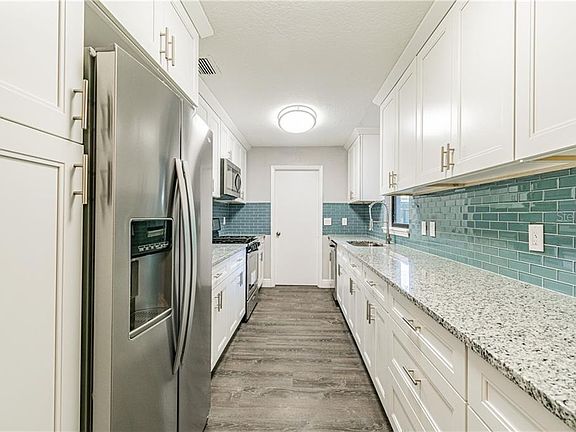 5th image of 1573 78th Ave N
