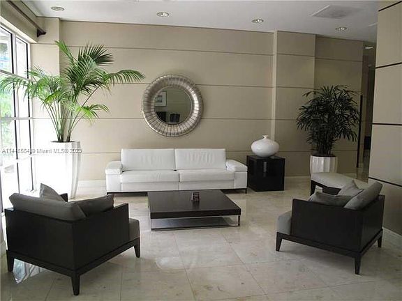 4th image of 19380 Collins Ave APT 1014
