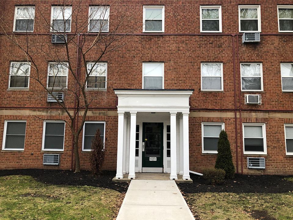 1st image of 13777 Cedar Rd APT 306