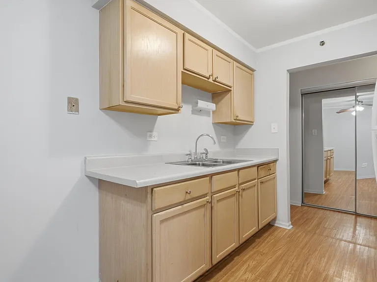 9940 Nottingham Ave #302 — Photo 12