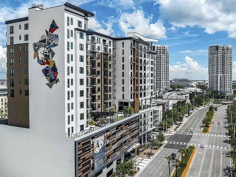 101 N Meridian — Photo 1